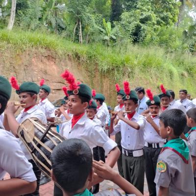  සංගීත කණ්ඩායම